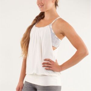 Rare Cream Lululemon No Limits Tank Size 4!